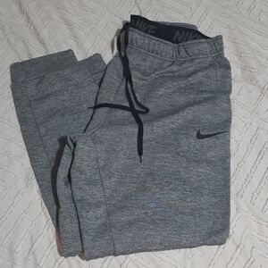 Nike Men's Heather Gray Jogger Sweatpants. Like New. XL Therma Fit